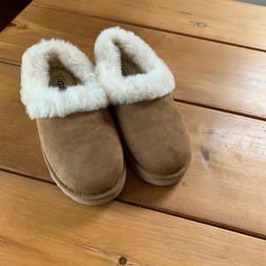 UGG shearling slipper